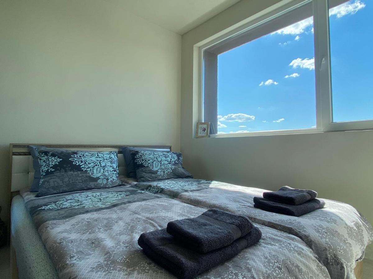 Brand New And Modern Apartment Directly Next To The Metro Station Sofia Exteriör bild