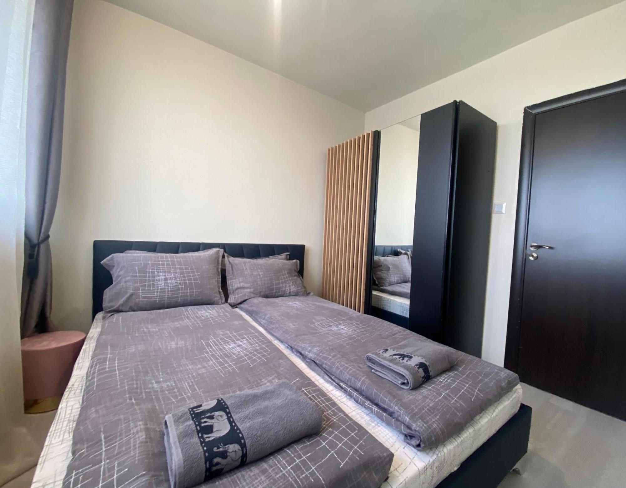Brand New And Modern Apartment Directly Next To The Metro Station Sofia Exteriör bild